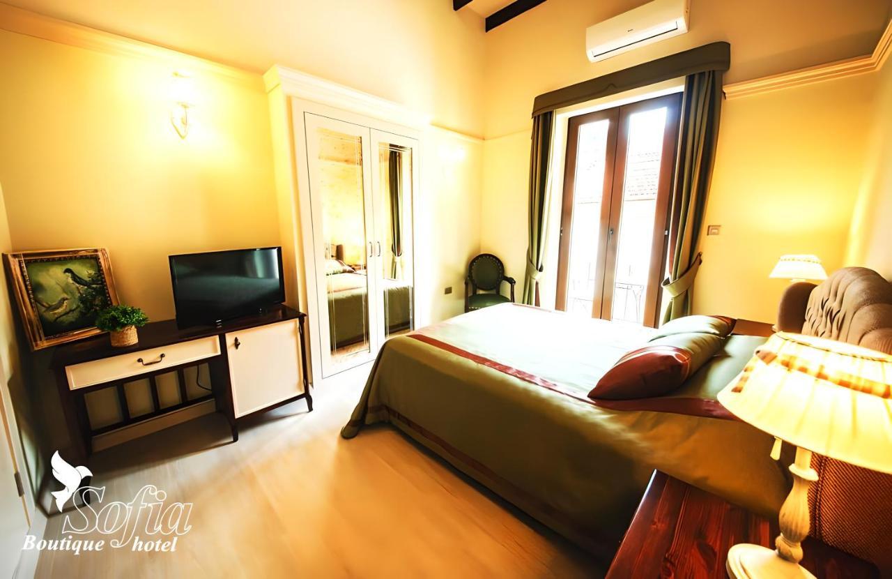 Sofia Boutique Hotel Кіренія Екстер'єр фото