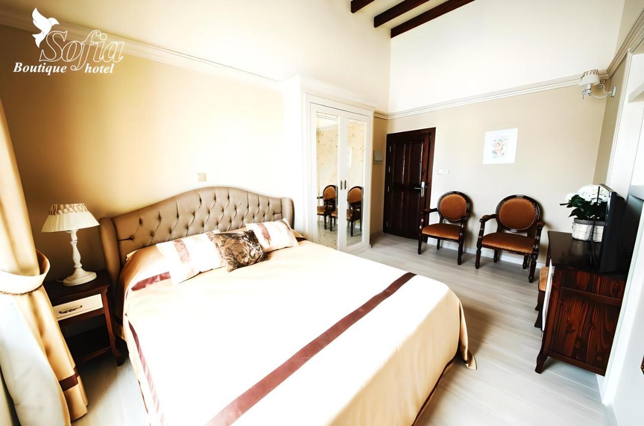 Sofia Boutique Hotel Кіренія Екстер'єр фото
