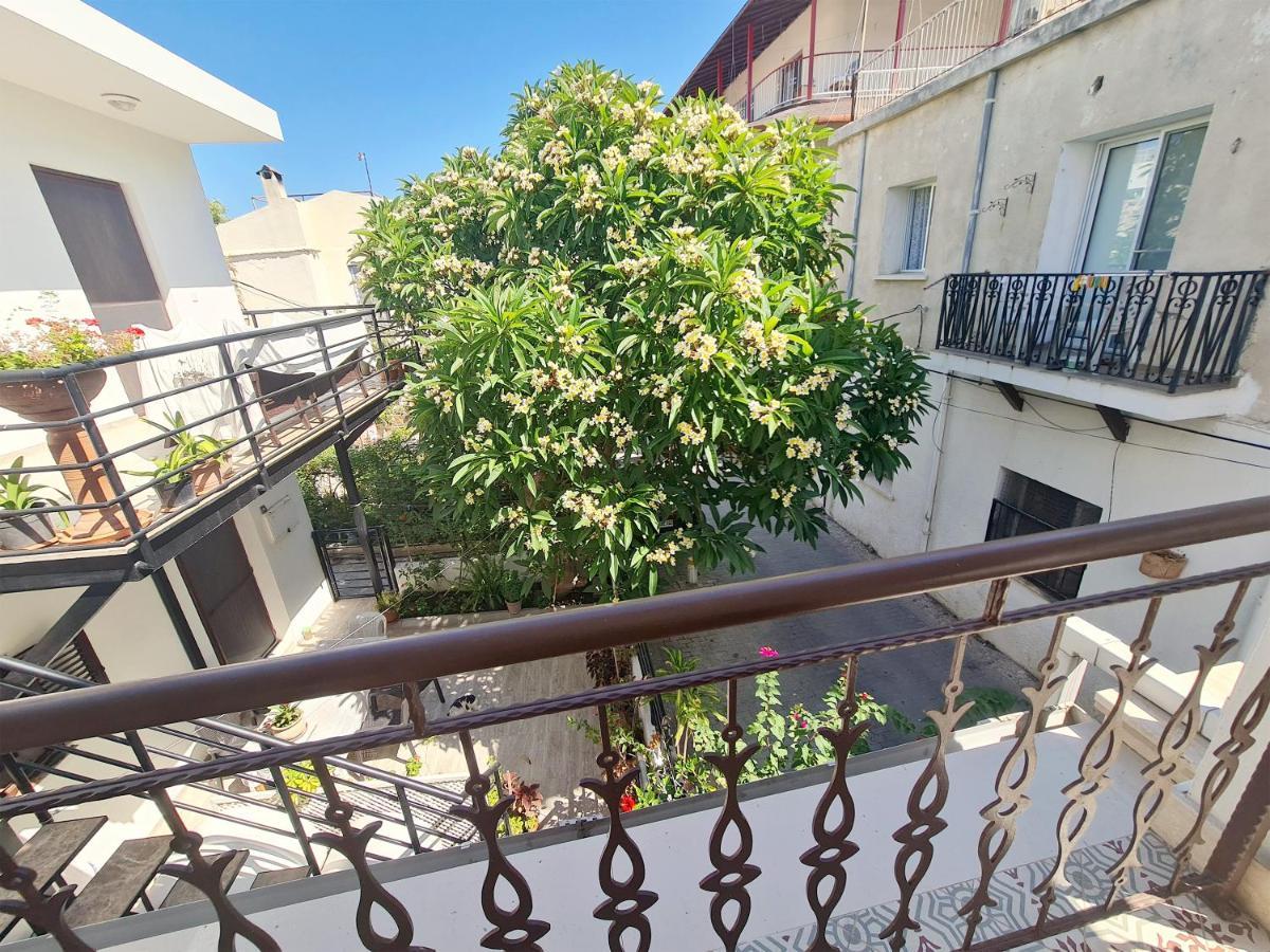 Sofia Boutique Hotel Кіренія Екстер'єр фото