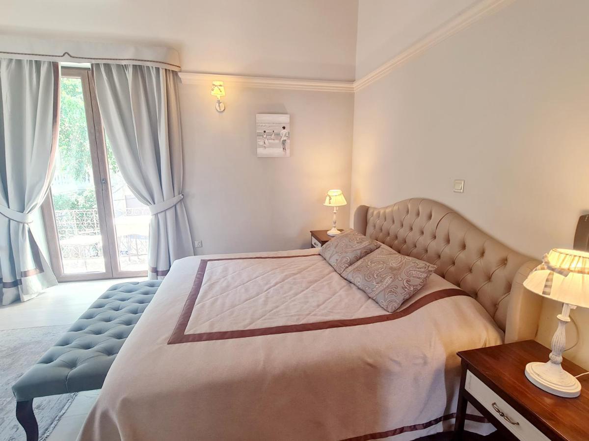 Sofia Boutique Hotel Кіренія Екстер'єр фото